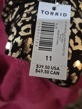 Torrid  Black and Gold Metallic Leopard Print D'Orsay Pointed Flats. Size 11WW